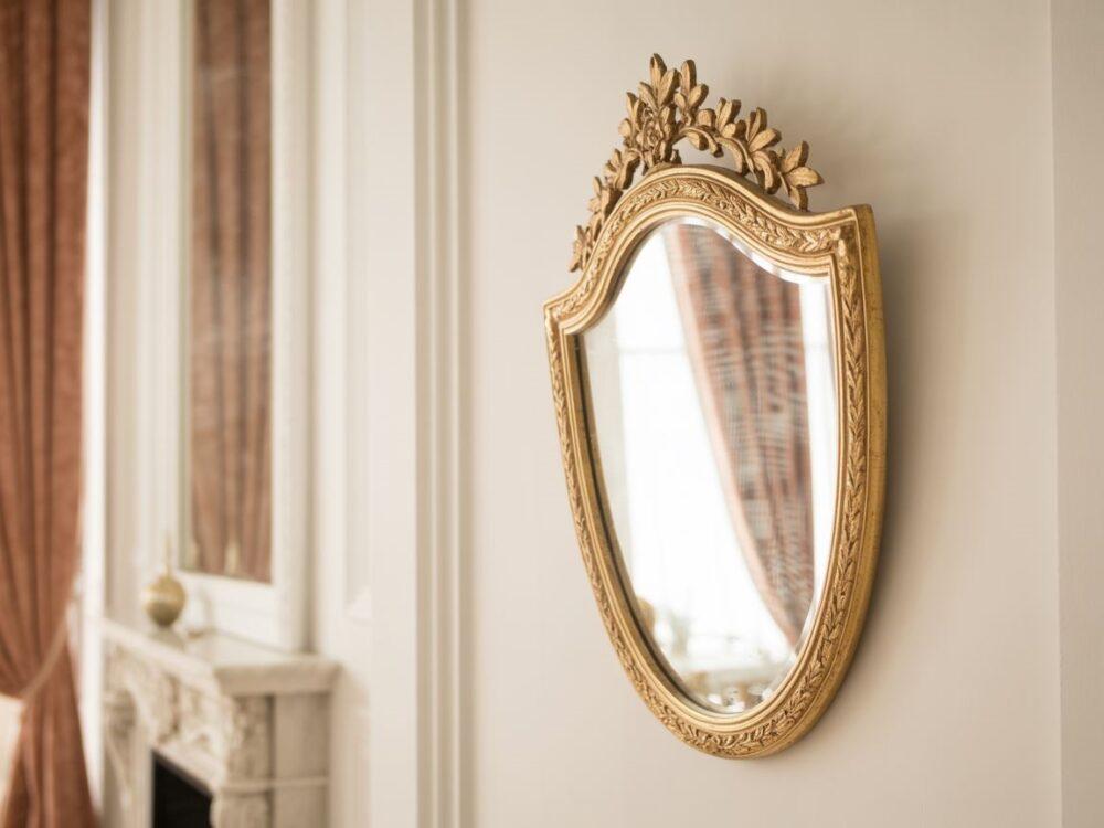 barokowa rama lustra