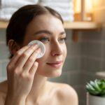 domowe usuwanie makijażu oczu