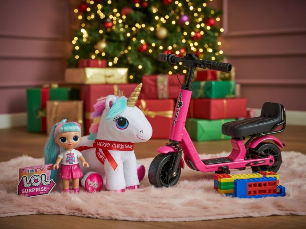 kolorowe pudełka z zabawkami